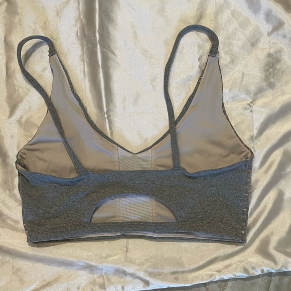 O’Neill Sports Bra - Picture 3 of 4